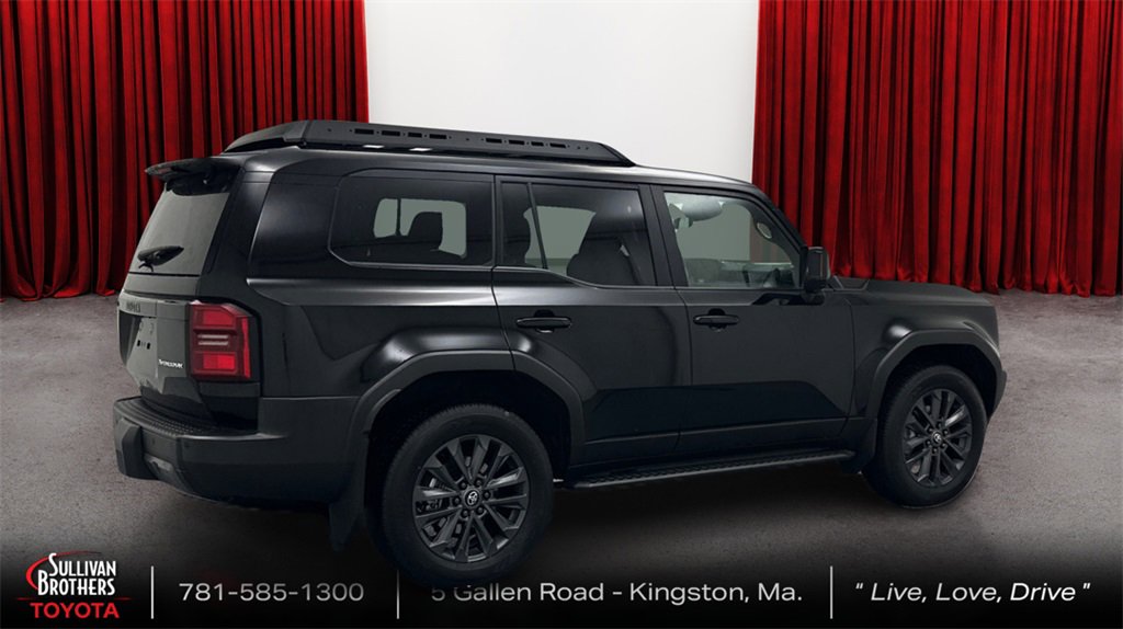 Used 2025 Toyota Land Cruiser image 5