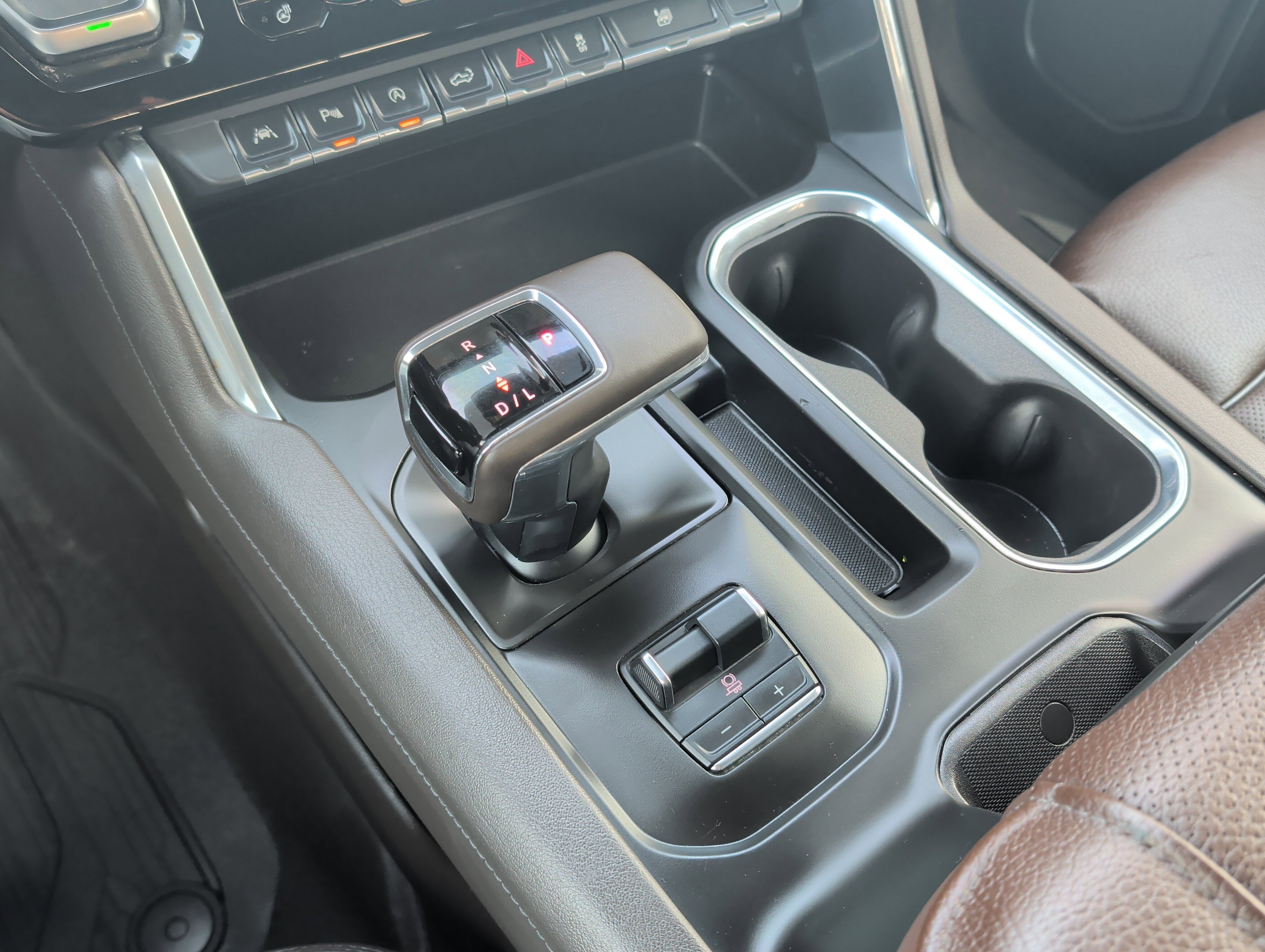 Used 2024 GMC Sierra 1500 Denali RWD image 21