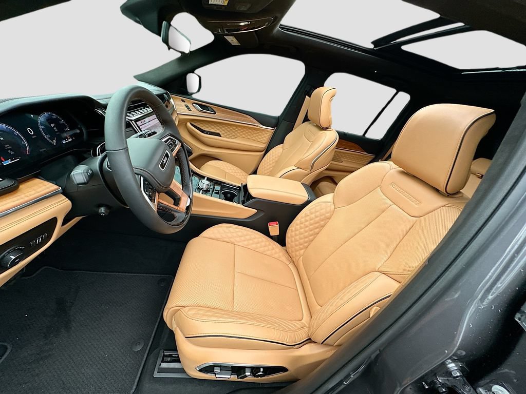 New 2025 Jeep Grand Cherokee Summit AWD/4WD image 22