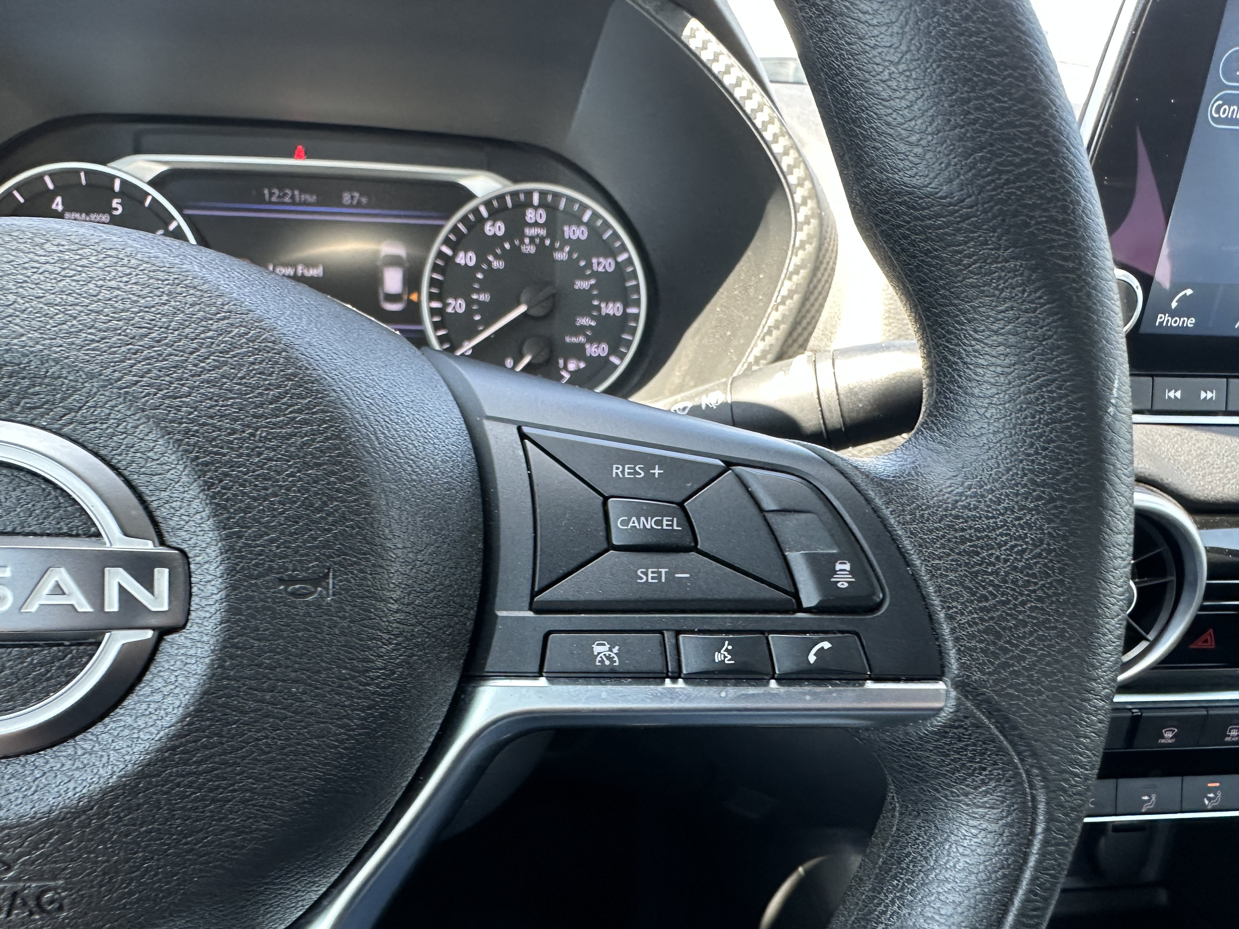 Used 2024 Nissan Sentra SV FWD image 26