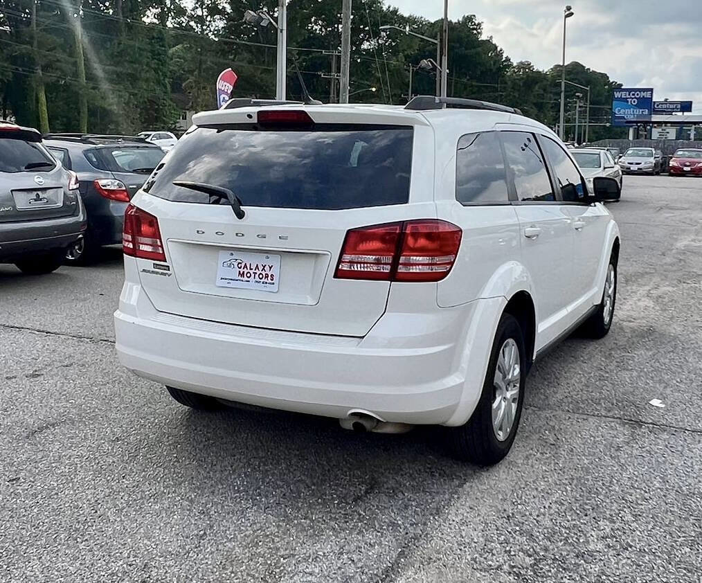 Used 2017 Dodge Journey SE w/ Flexible Seating Group image 5