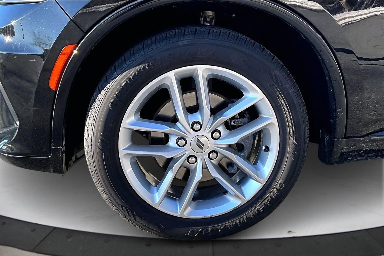 Used 2024 Dodge Durango GT image 34