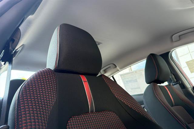 New 2027 Nissan Sentra SR w/ Floor Mat Package FWD image 17