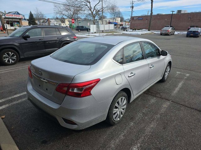 Used 2018 Nissan Sentra S image 4