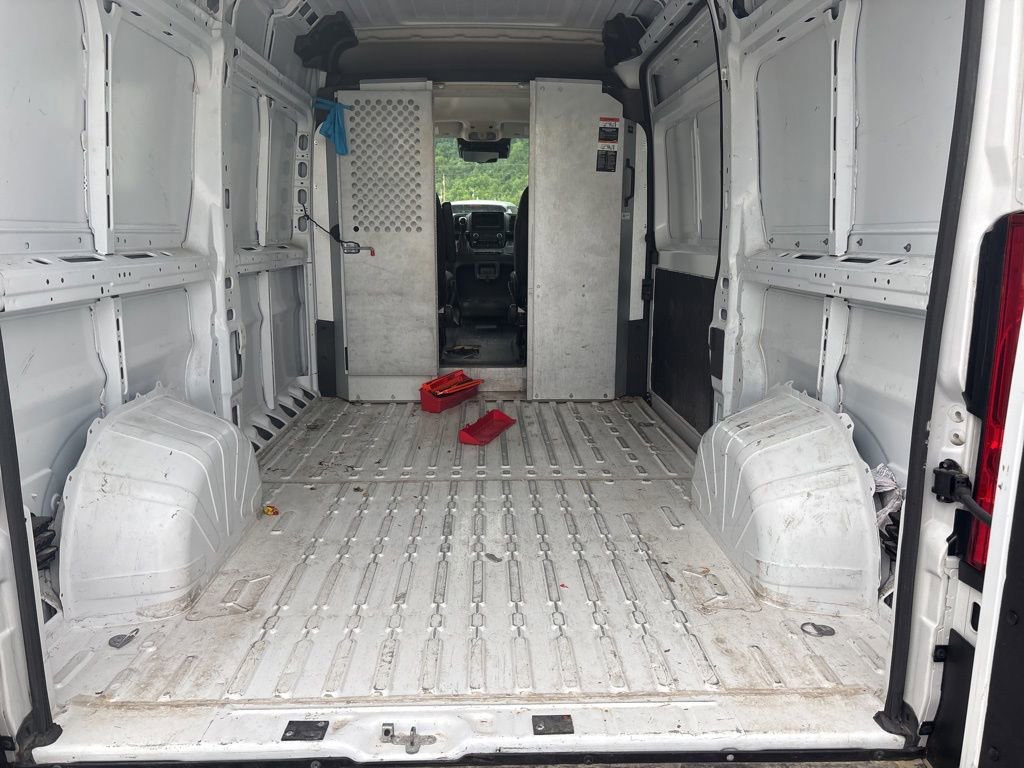 Used 2025 RAM ProMaster 2500 w/ Safety Group FWD image 12