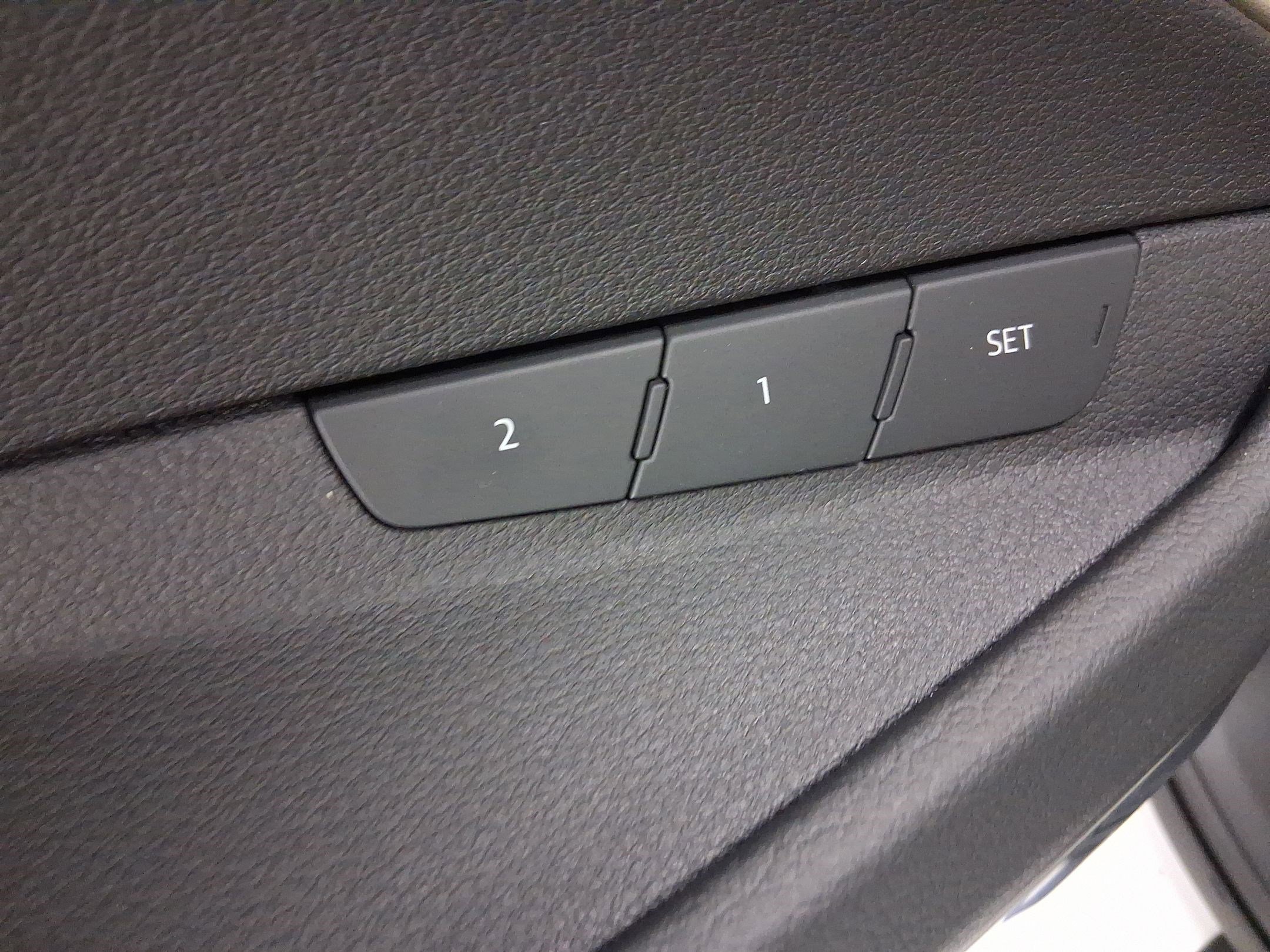 Certified 2024 Audi Q8 e-tron Premium Plus w/ Premium Plus Package image 15