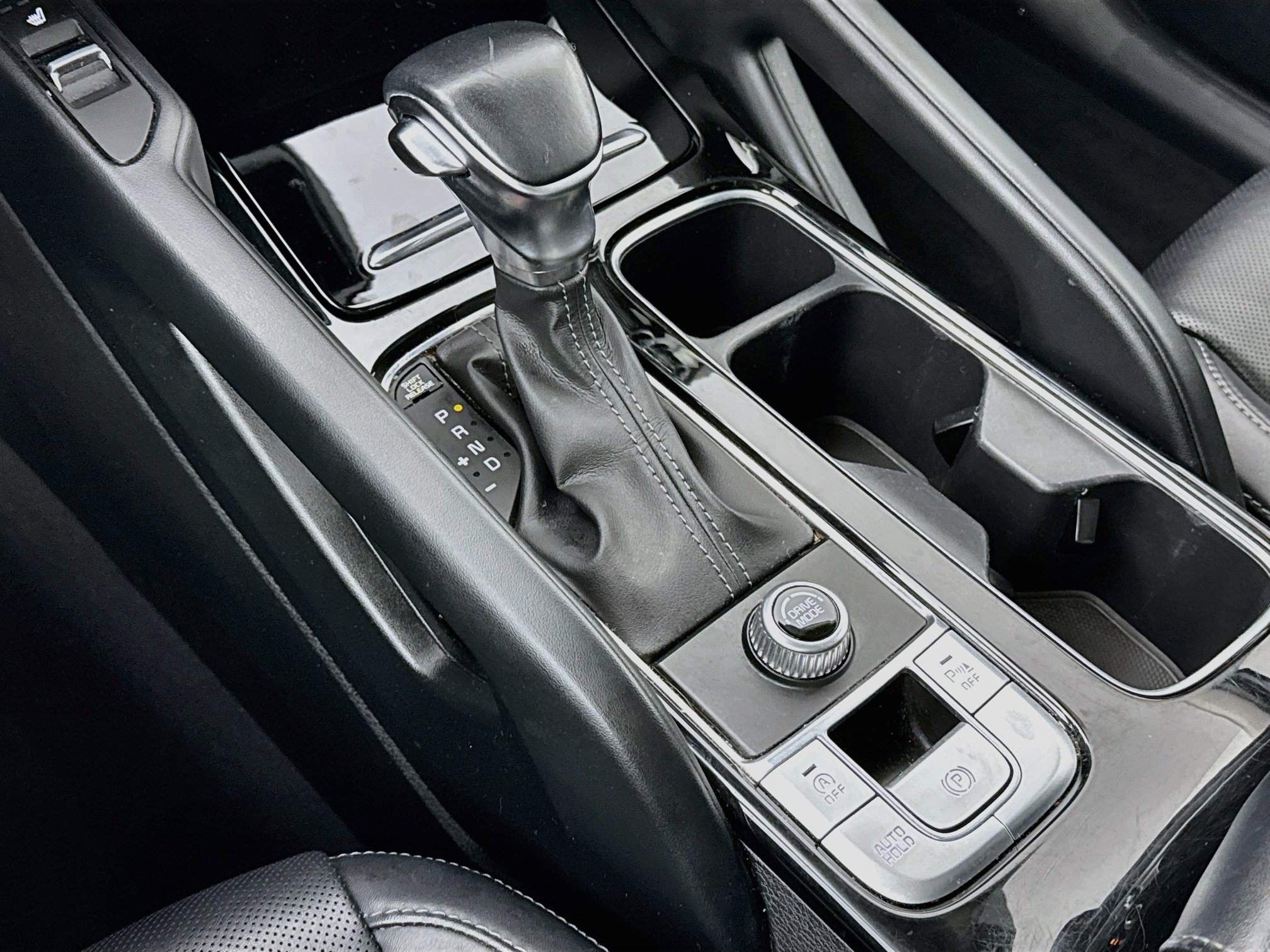 Used 2022 Kia Telluride S FWD image 17