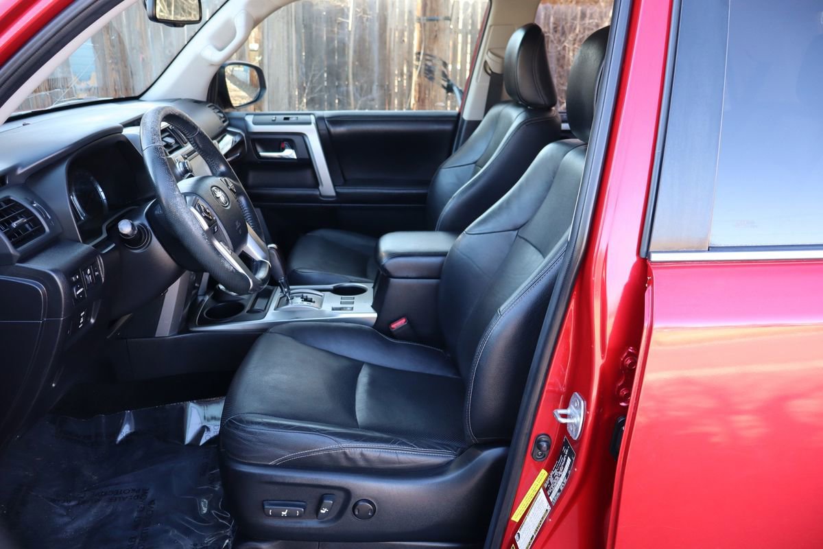 Used 2015 Toyota 4Runner Limited image 20