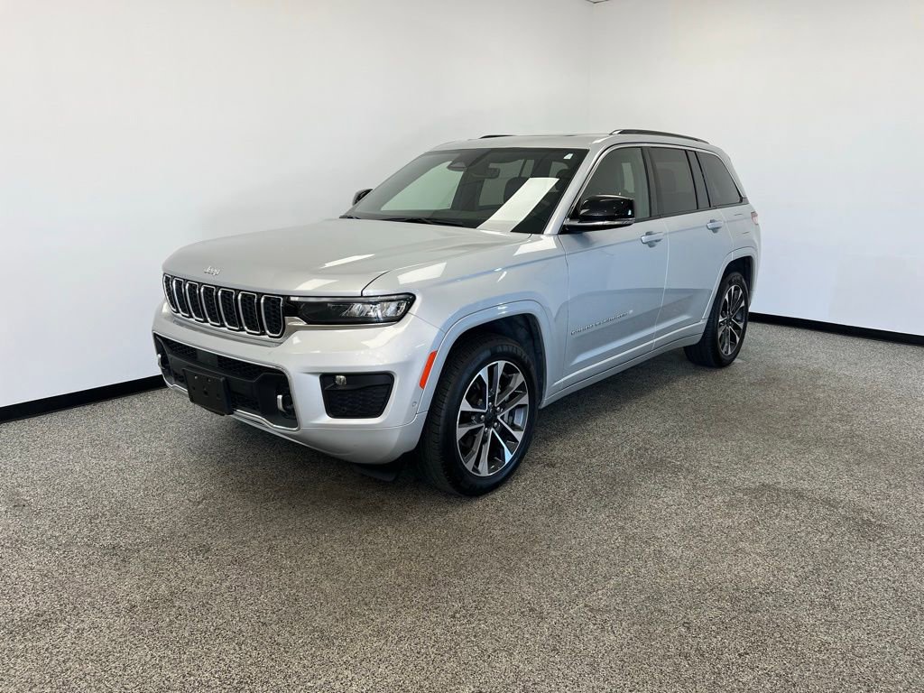 Used 2024 Jeep Grand Cherokee Overland image 16