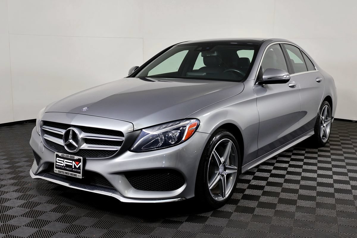 Used 2016 Mercedes-Benz C 300 4MATIC Sedan image 3