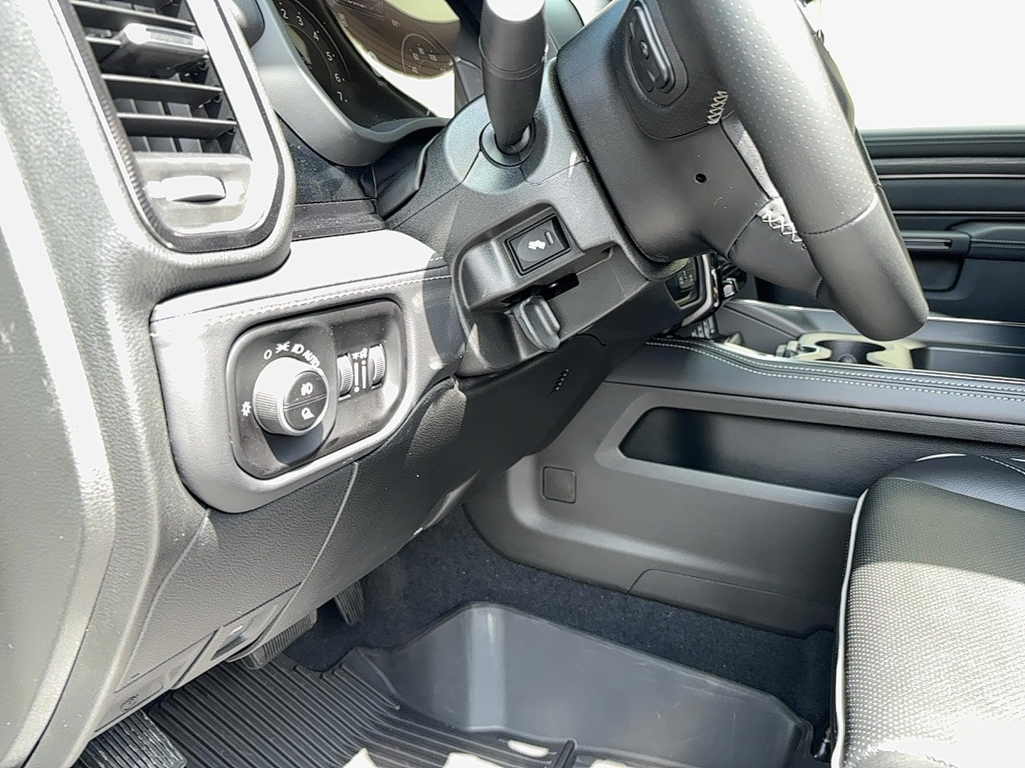 New 2026 RAM 2500 Rebel w/ Rebel Level 2 Equipment Group AWD/4WD image 27