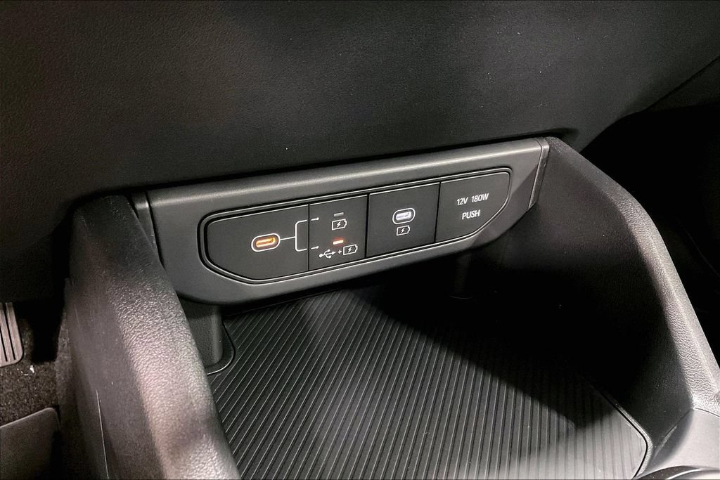 New 2026 Kia K4 FWD image 21