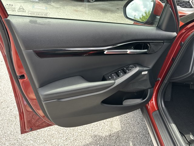 Certified 2025 Kia Seltos SX AWD/4WD image 11