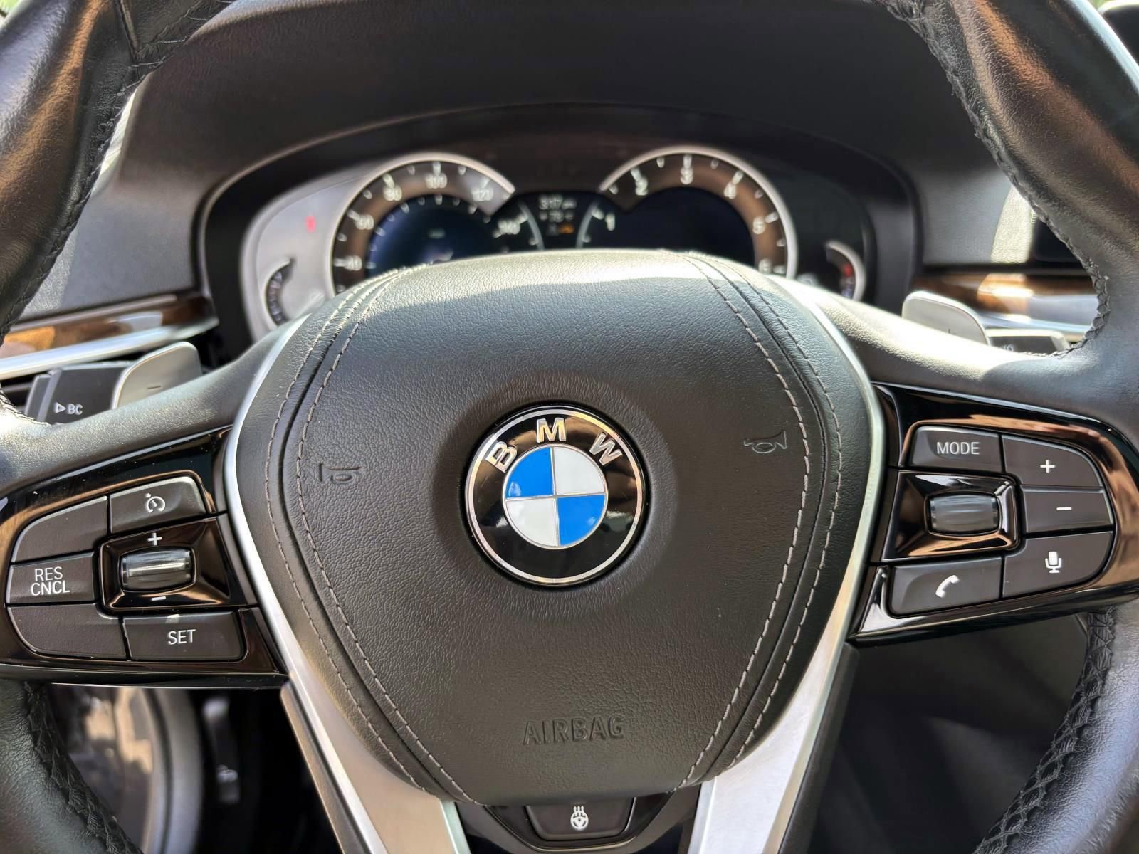 Used 2018 BMW 540i xDrive image 16
