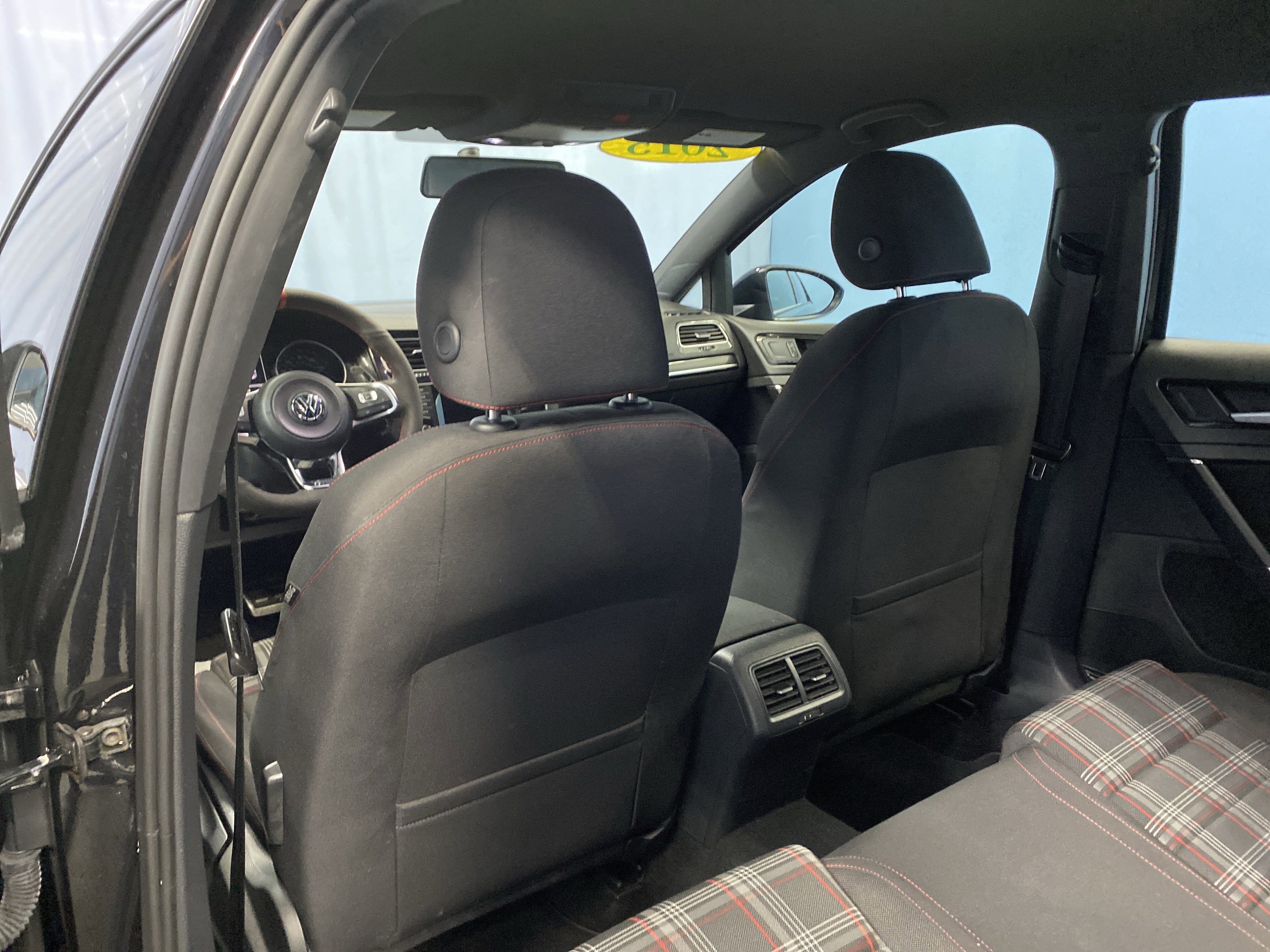 Used 2015 Volkswagen GTI S image 24