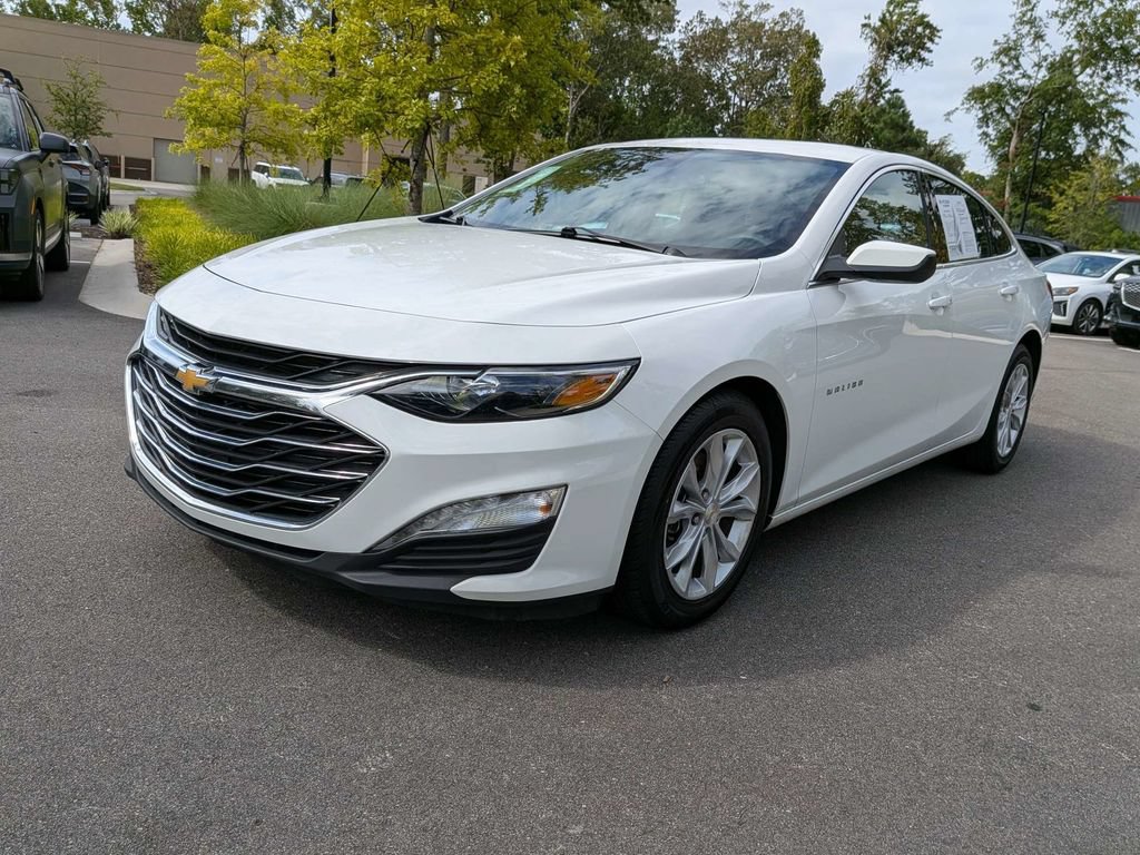 Used 2025 Chevrolet Malibu LT FWD image 9