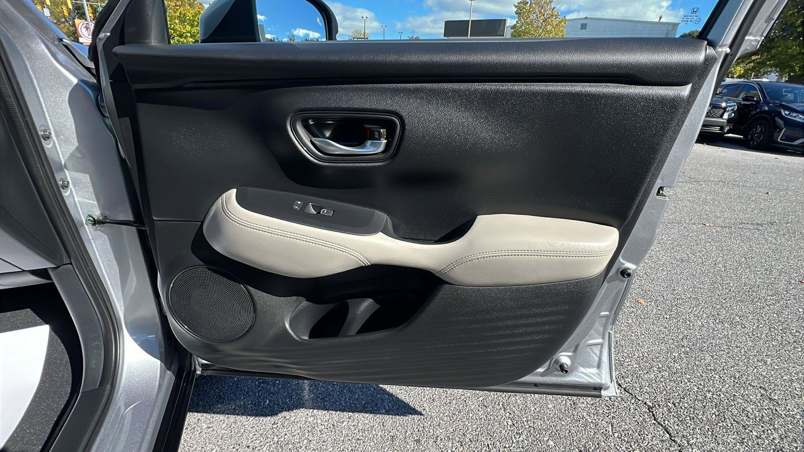 New 2026 Honda HR-V EX-L image 12