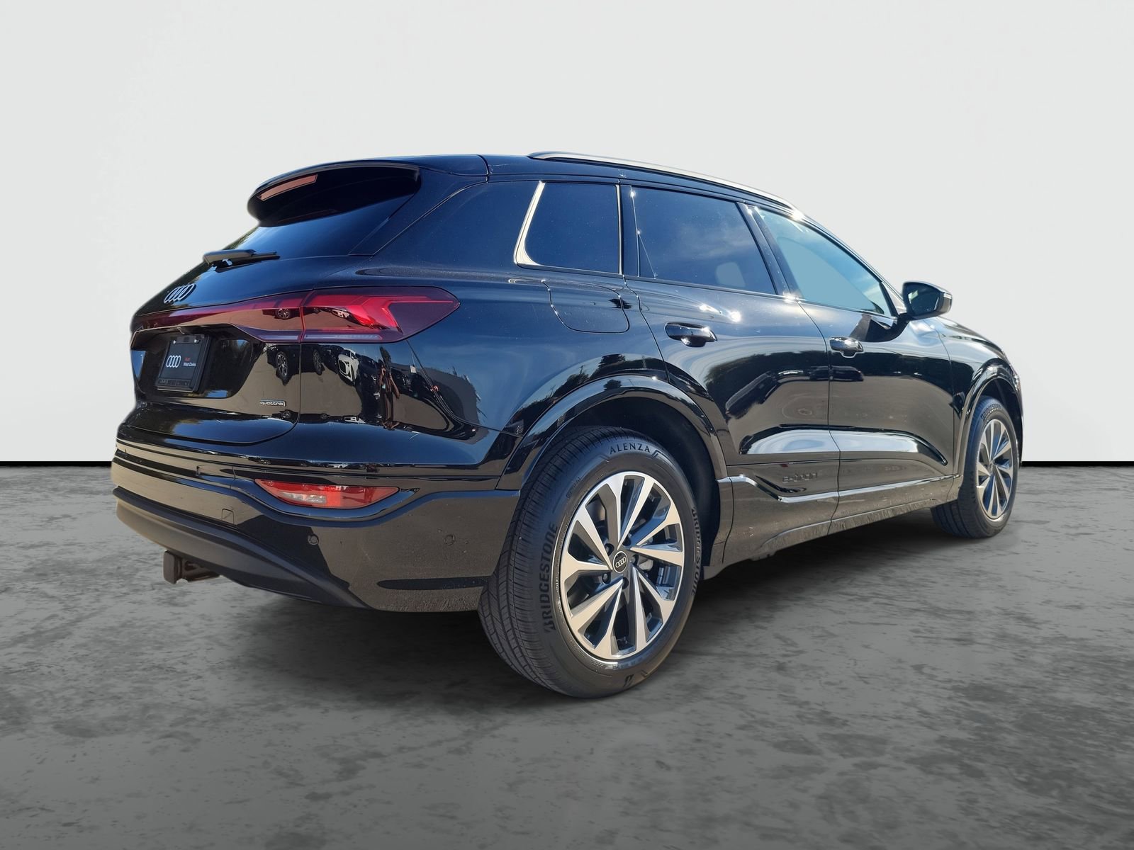 New 2025 Audi Q6 e-tron Premium Plus image 4