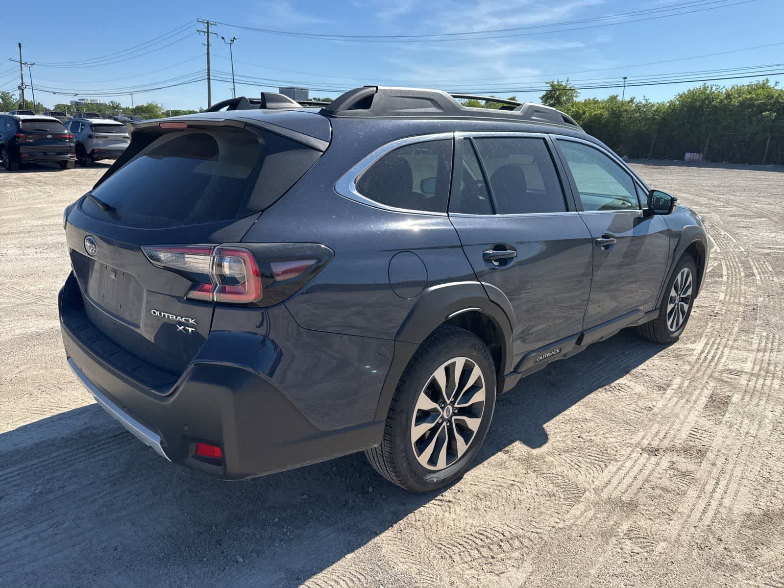 Certified 2024 Subaru Outback Limited XT AWD/4WD image 3