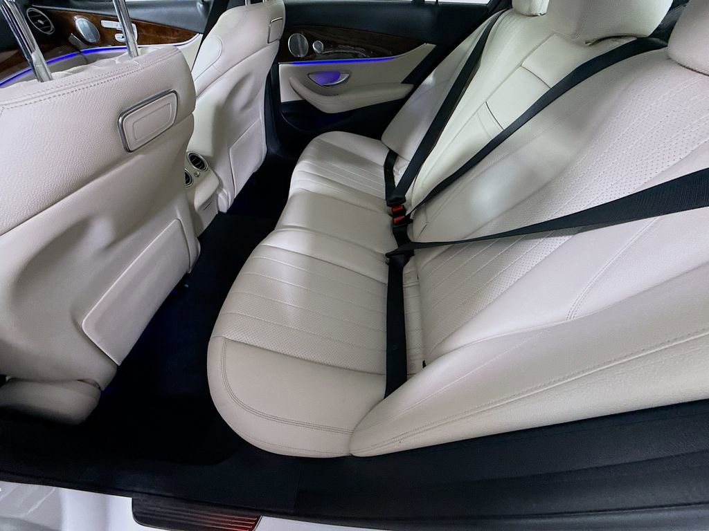 Used 2019 Mercedes-Benz E 300 4MATIC image 29