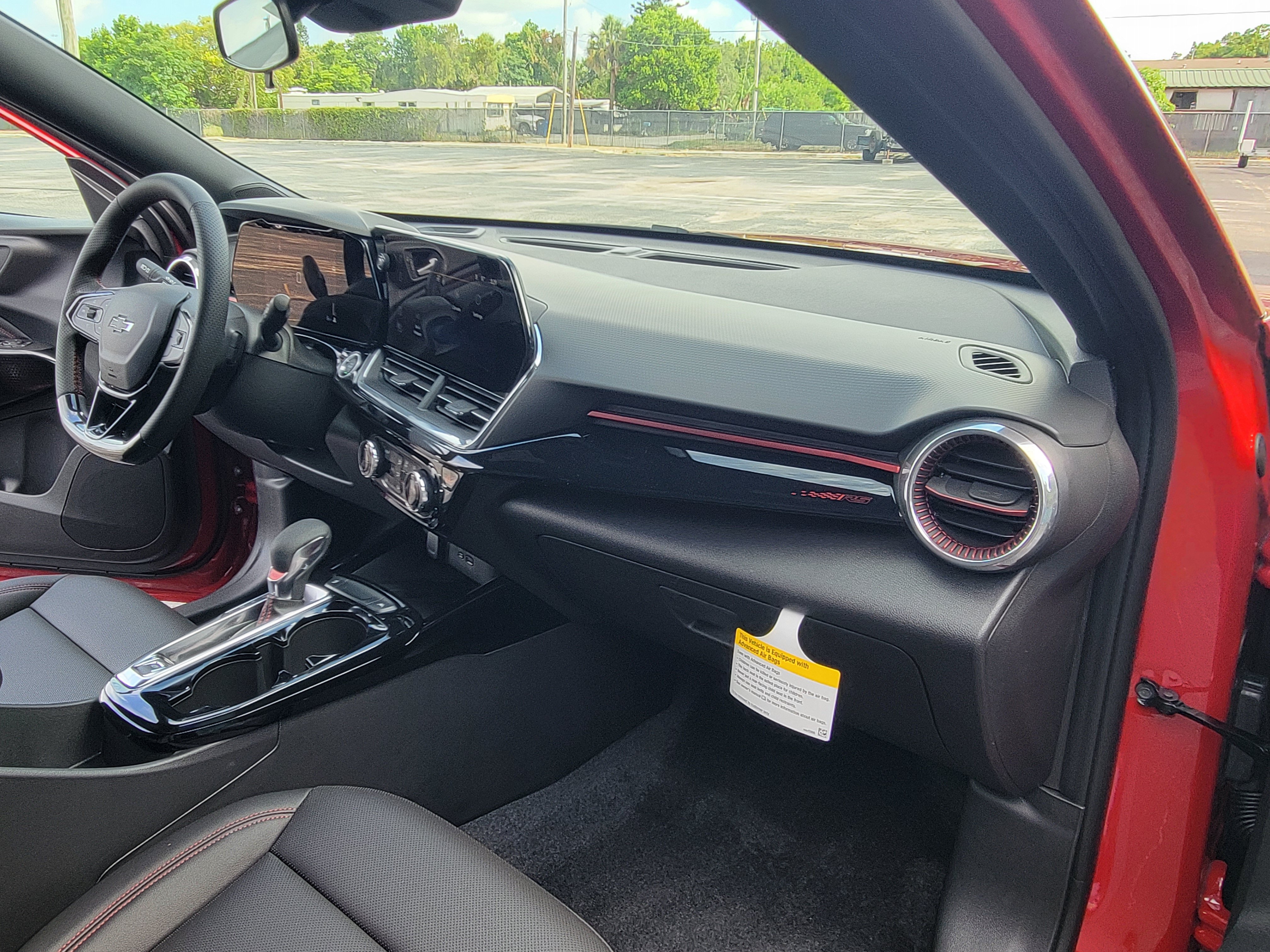 New 2026 Chevrolet Trax RS w/ Sunroof Package FWD image 27