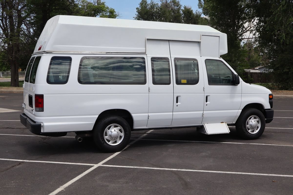 Used 2012 Ford E-350 and Econoline 350 Extended Super Duty w/ PWR Group RWD image 4
