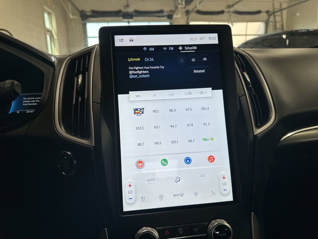 Used 2023 Ford Edge ST-Line w/ Class II Trailer Tow Package AWD/4WD image 48