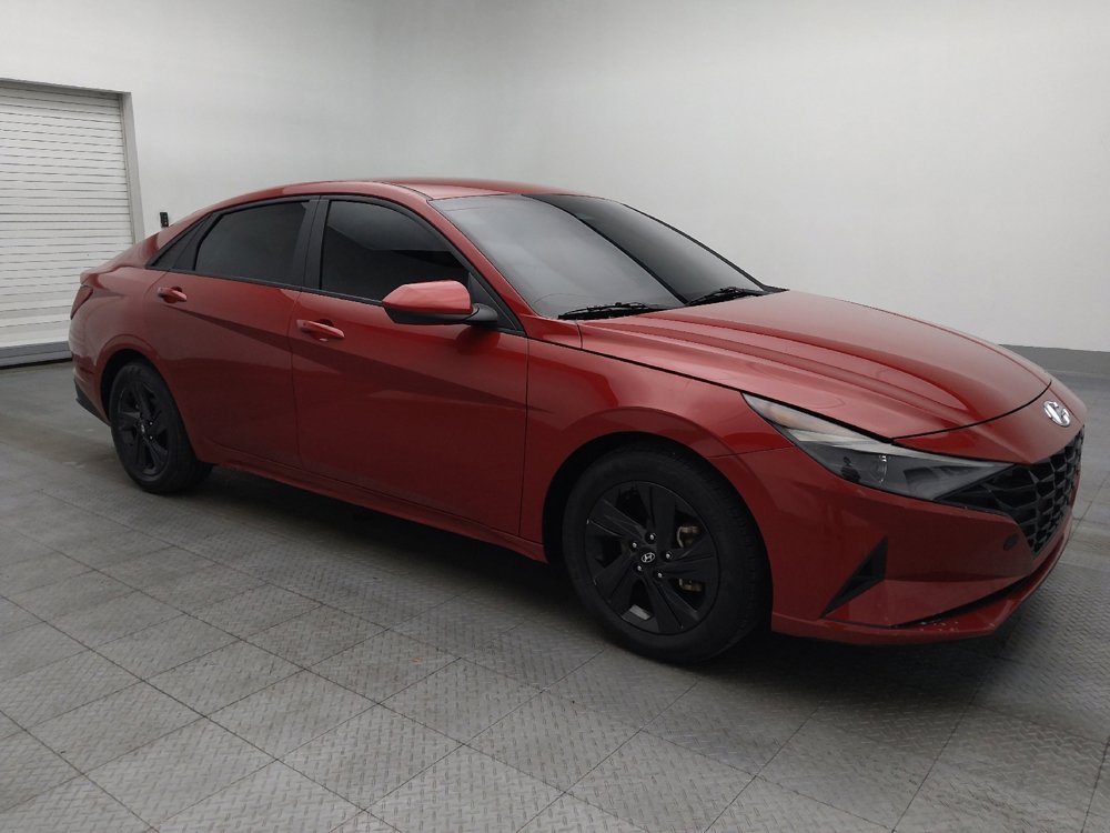 Used 2023 Hyundai Elantra SEL image 11