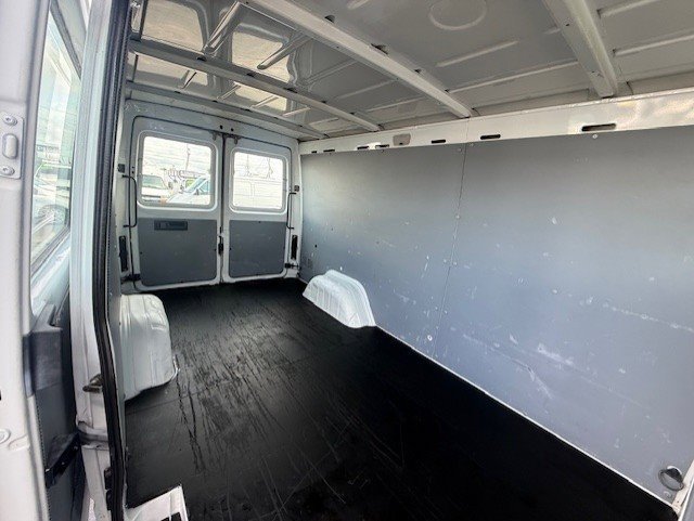 Used 2003 Dodge Sprinter 2500 image 16