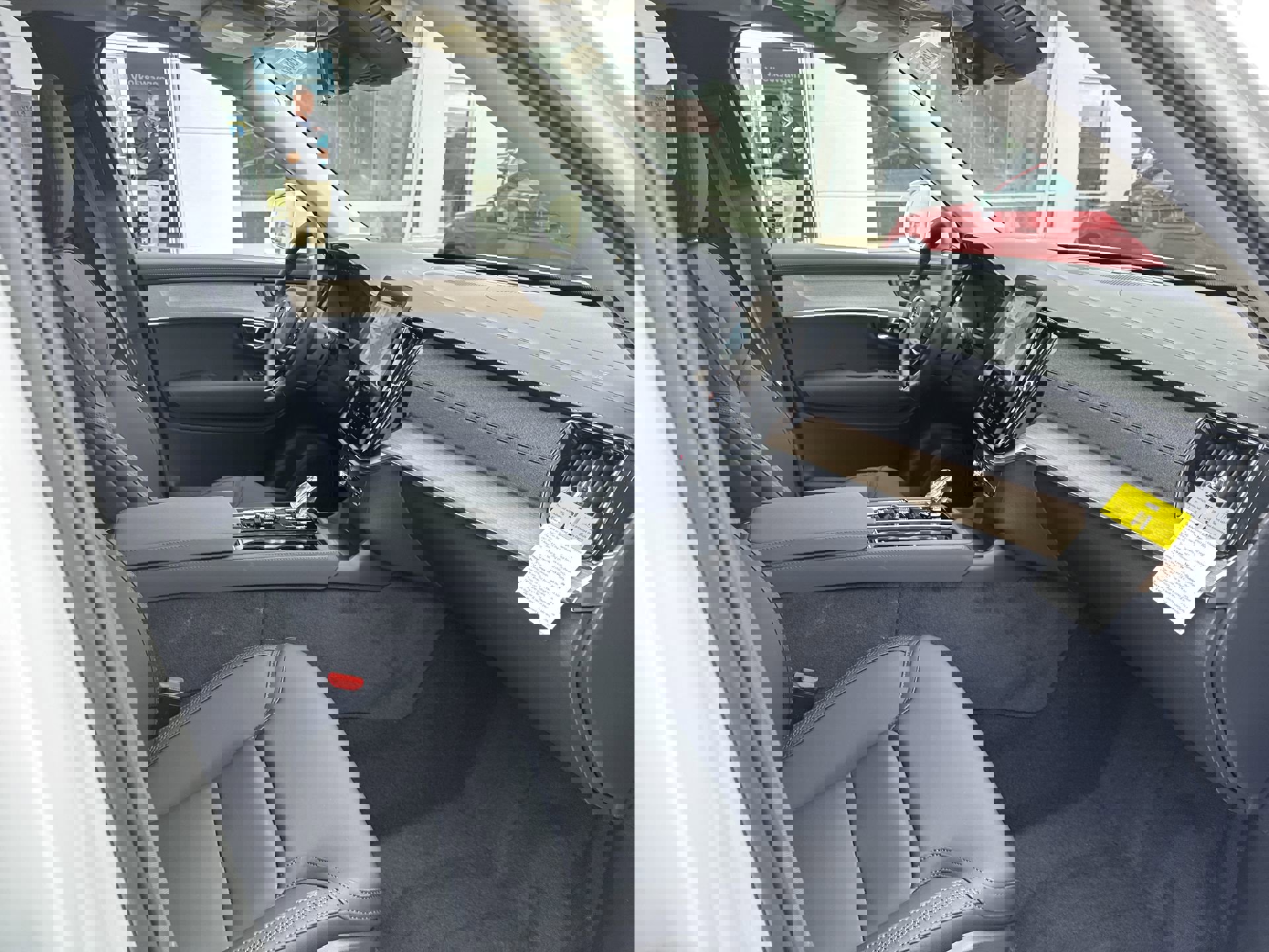 New 2025 Volvo XC90 T8 Plus w/ Protection Package Premier image 28