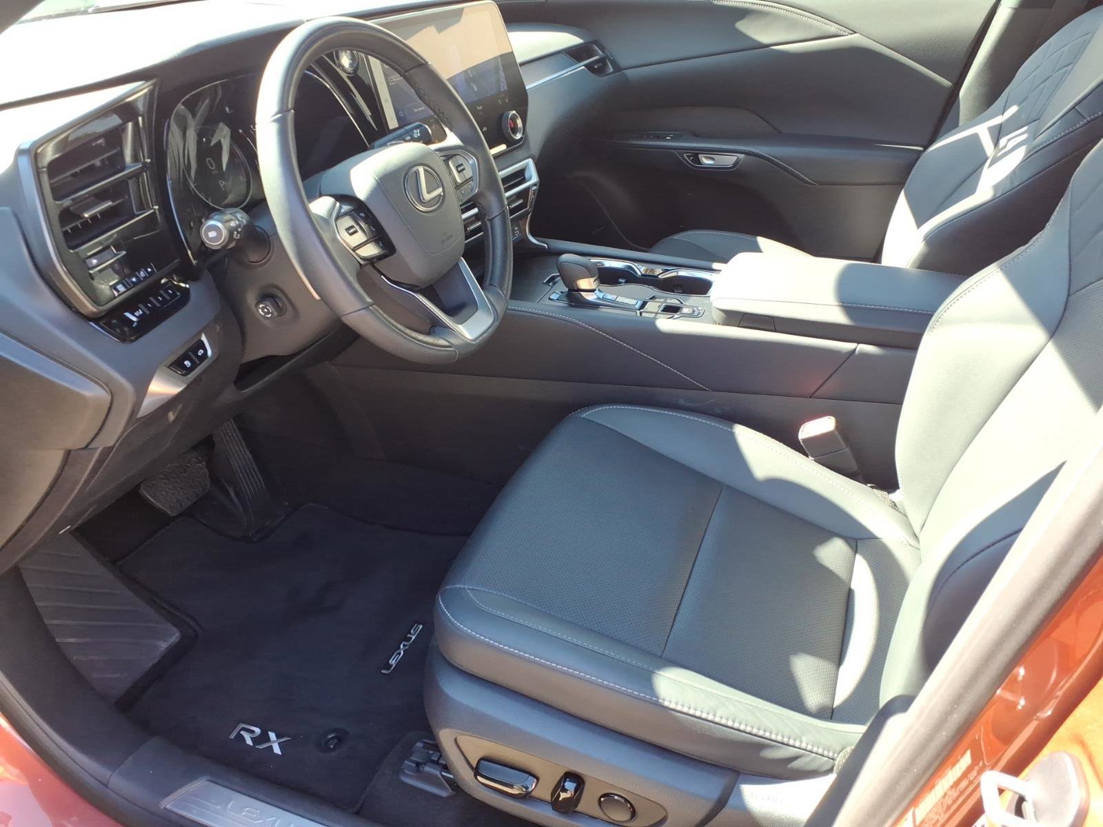 Used 2024 Lexus RX 350 Premium w/ Accessory Package (Z1) AWD/4WD image 15