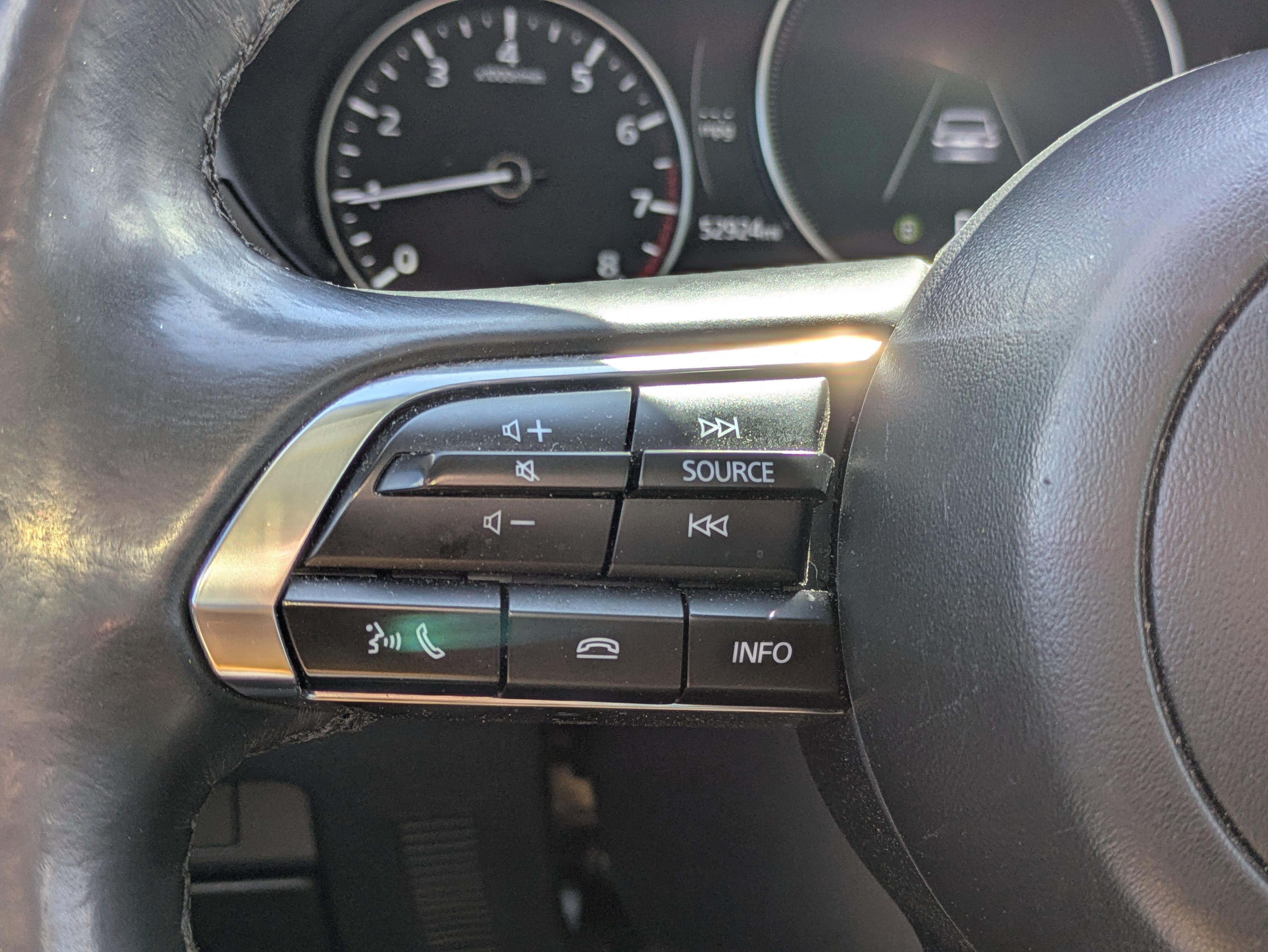 Used 2024 MAZDA MAZDA3 s image 20