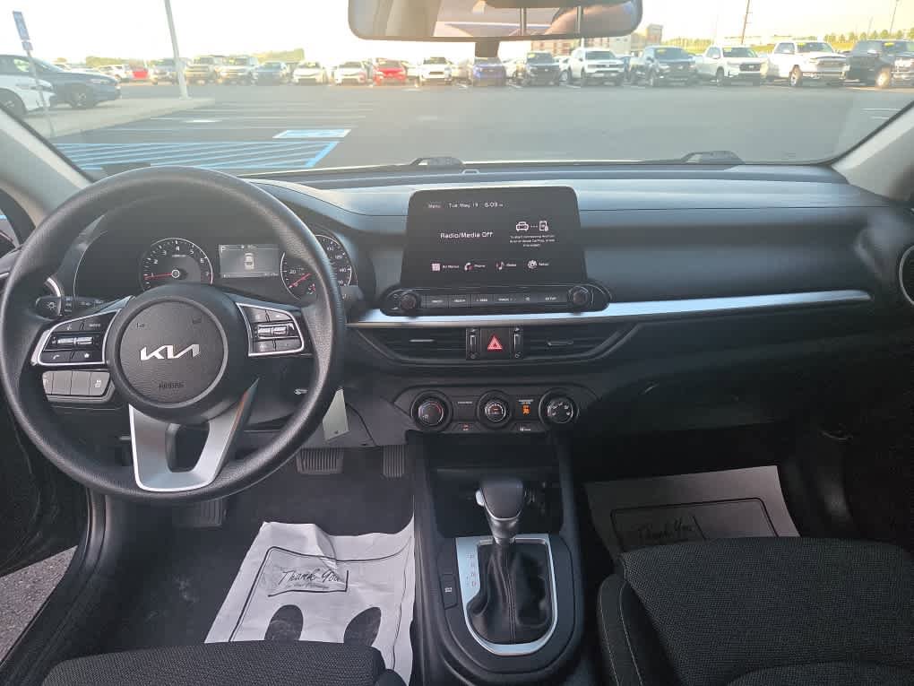Used 2024 Kia Forte LXS FWD image 14