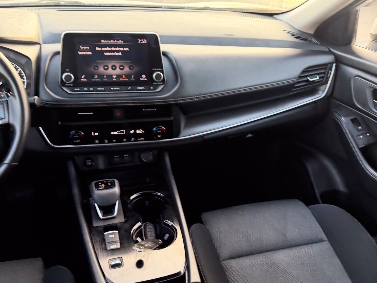 Certified 2025 Nissan Rogue SV FWD image 11