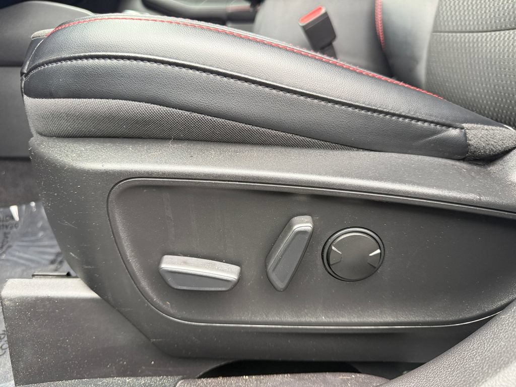 Used 2023 Ford Escape ST-Line AWD/4WD image 10