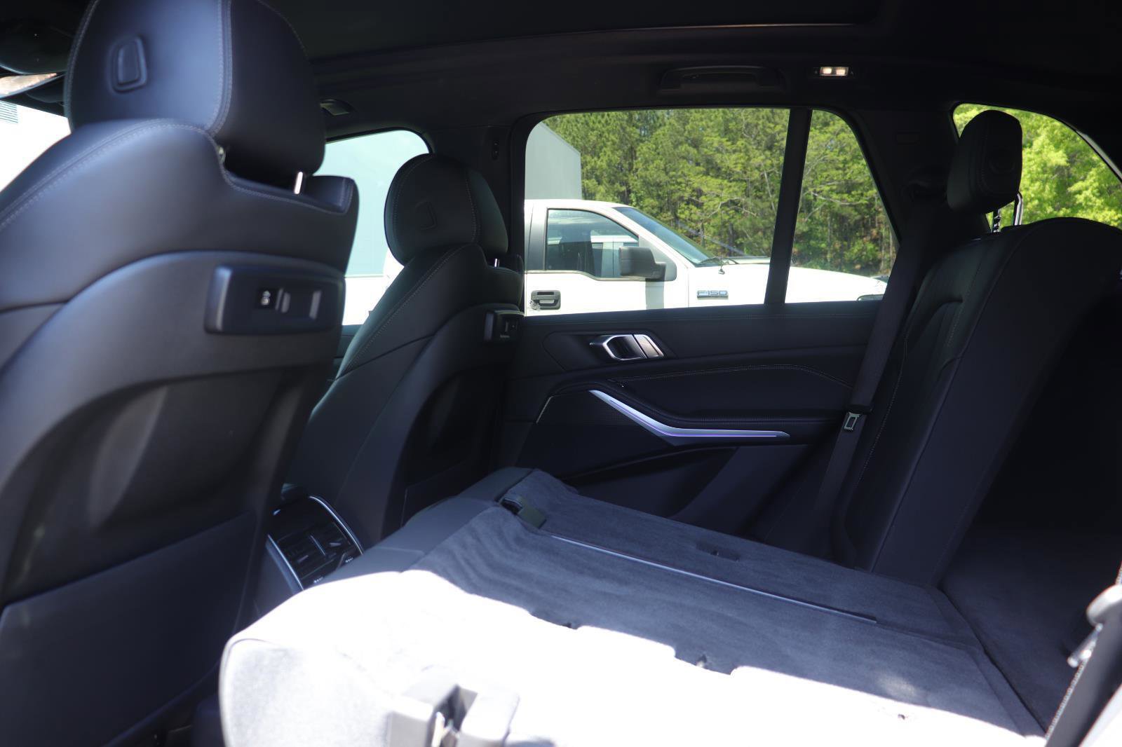 Used 2022 BMW X5 sDrive40i w/ M Sport Package image 13