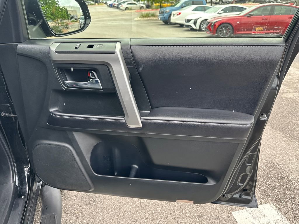 Used 2018 Toyota 4Runner SR5 Premium AWD/4WD image 35