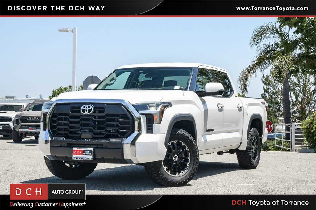 Used 2022 Toyota Tundra SR5 w/ TRD Off-Road Package AWD/4WD video 1