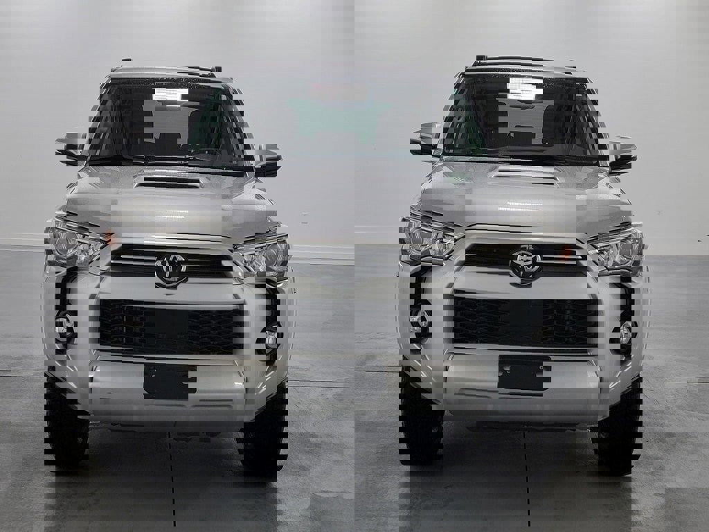 Used 2020 Toyota 4Runner TRD Off-Road Premium image 3