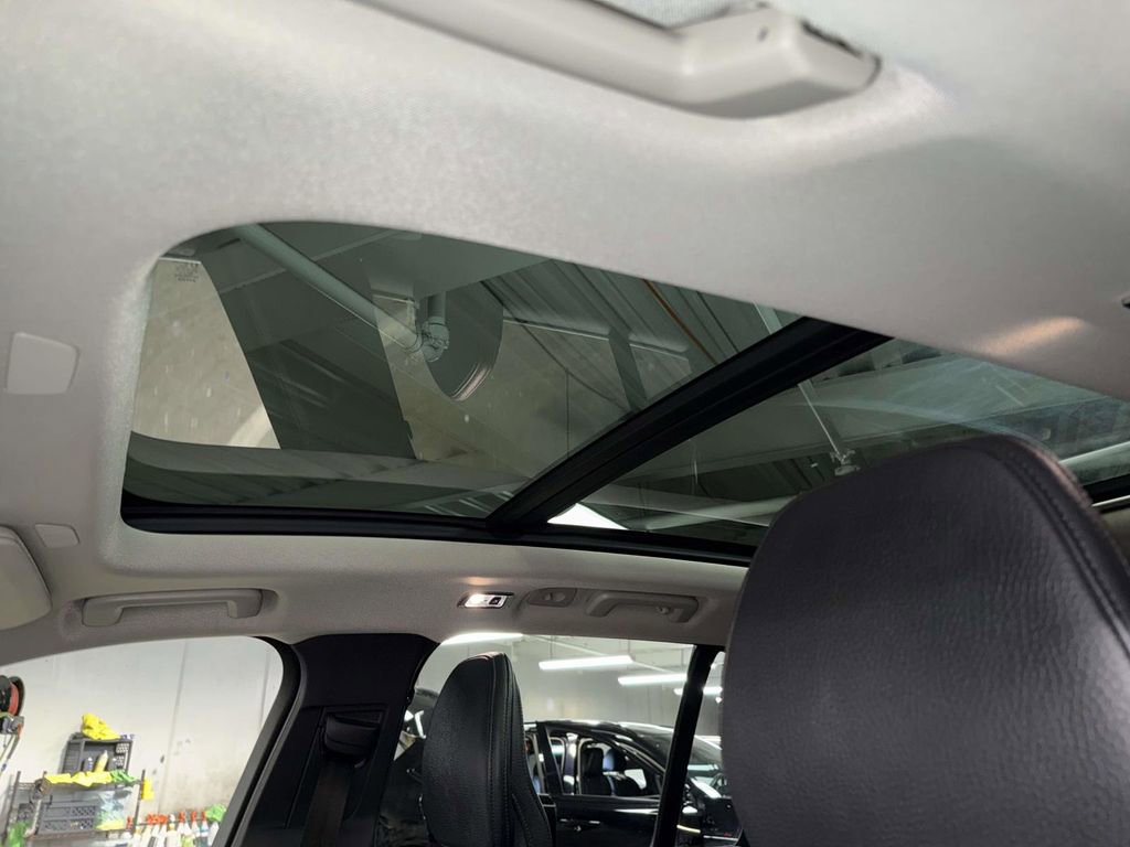 Used 2022 Volvo XC90 T6 Momentum w/ Climate Package image 22