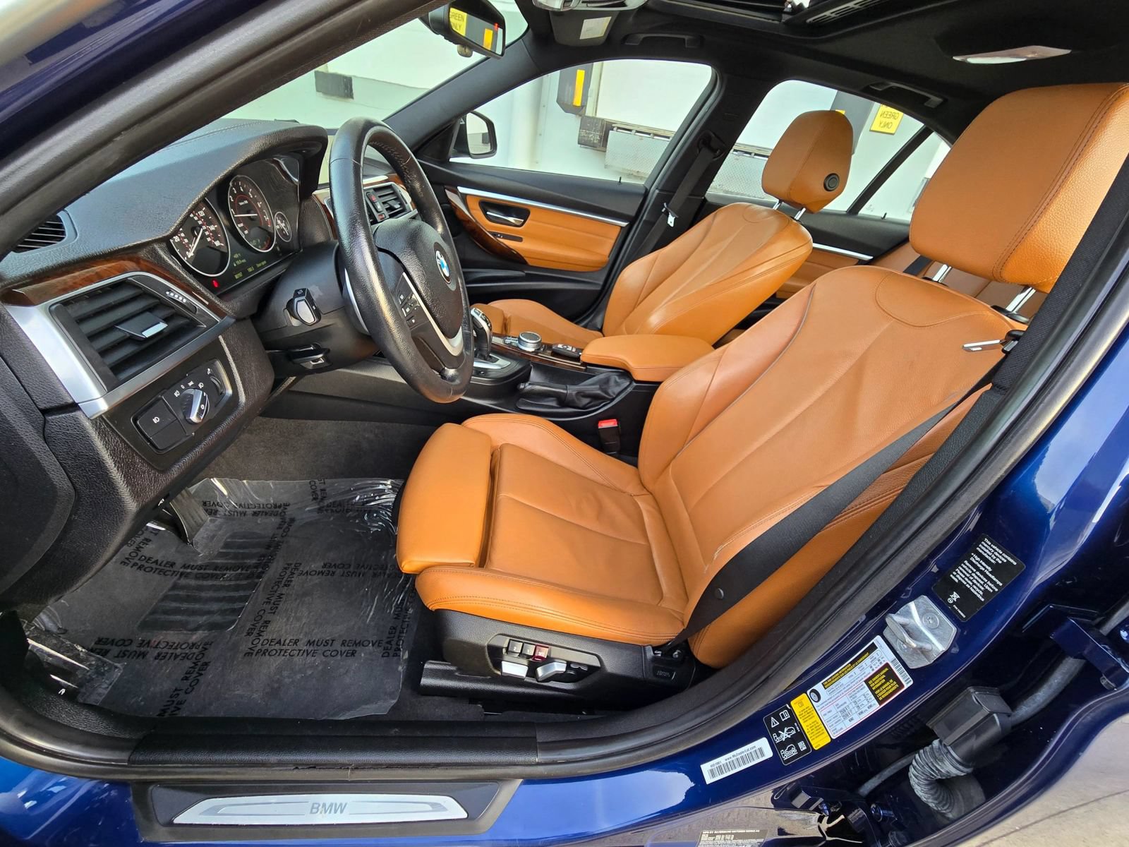 Used 2018 BMW 330i xDrive Sedan w/ Premium Package AWD/4WD image 12