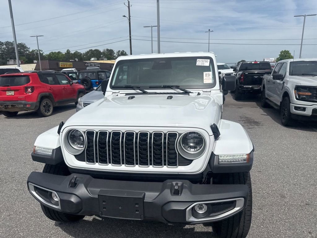 Used 2025 Jeep Wrangler Unlimited Sahara w/ Safety Group image 2