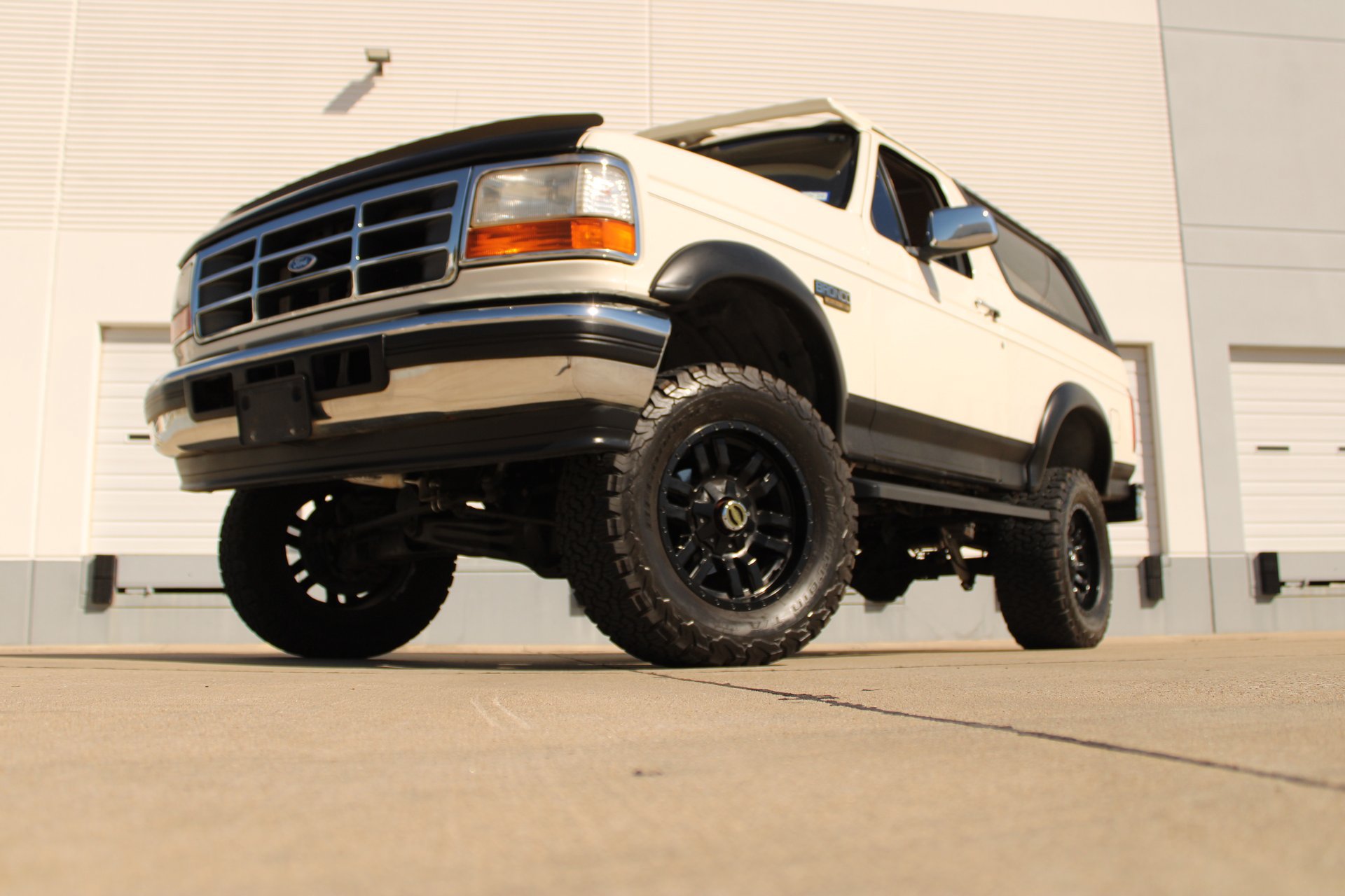 Used 1995 Ford Bronco Eddie Bauer AWD/4WD image 4