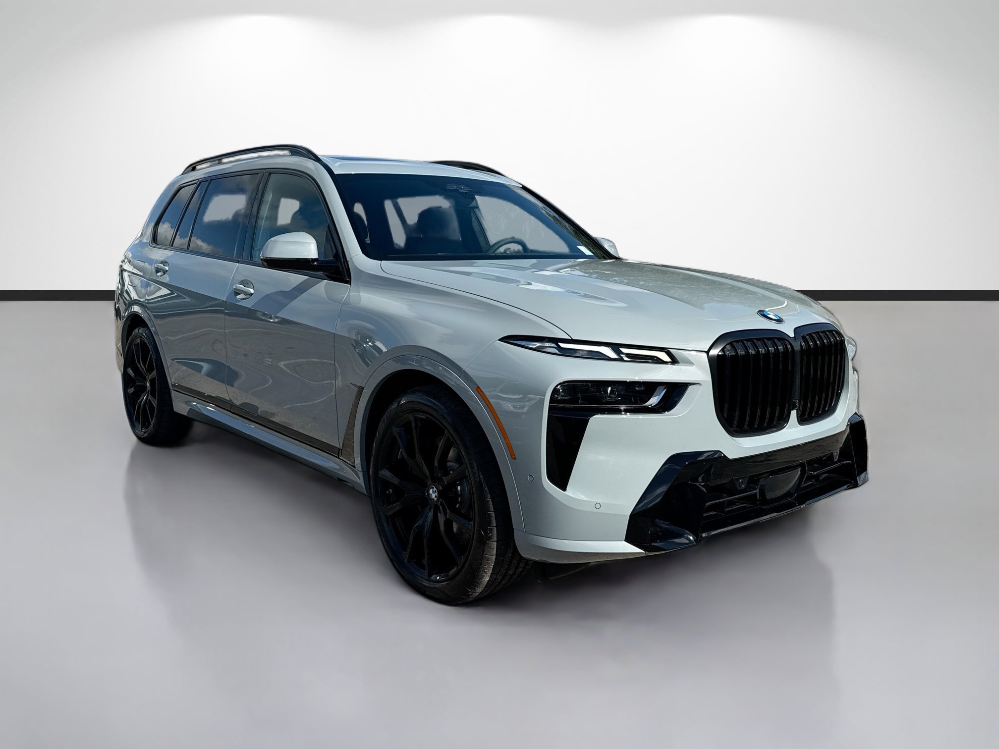 New 2026 BMW X7 xDrive40i w/ M Sport Package image 1
