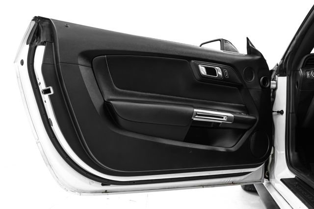 Used 2022 Ford Mustang Coupe image 16