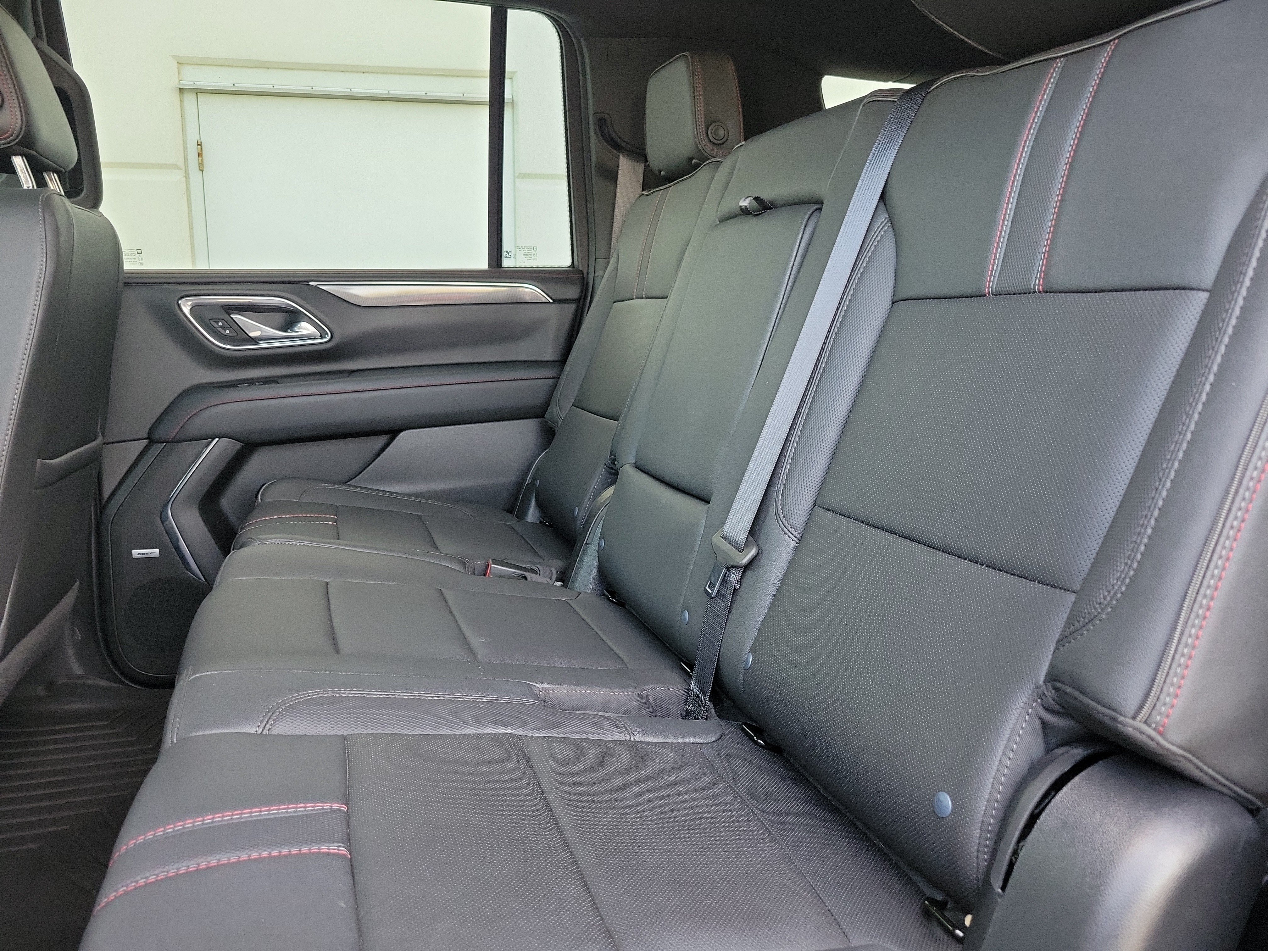 Used 2023 Chevrolet Suburban RST AWD/4WD image 17