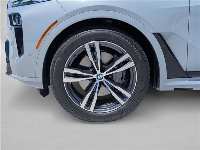 Used 2023 BMW X7 xDrive40i w/ M Sport Package image 24