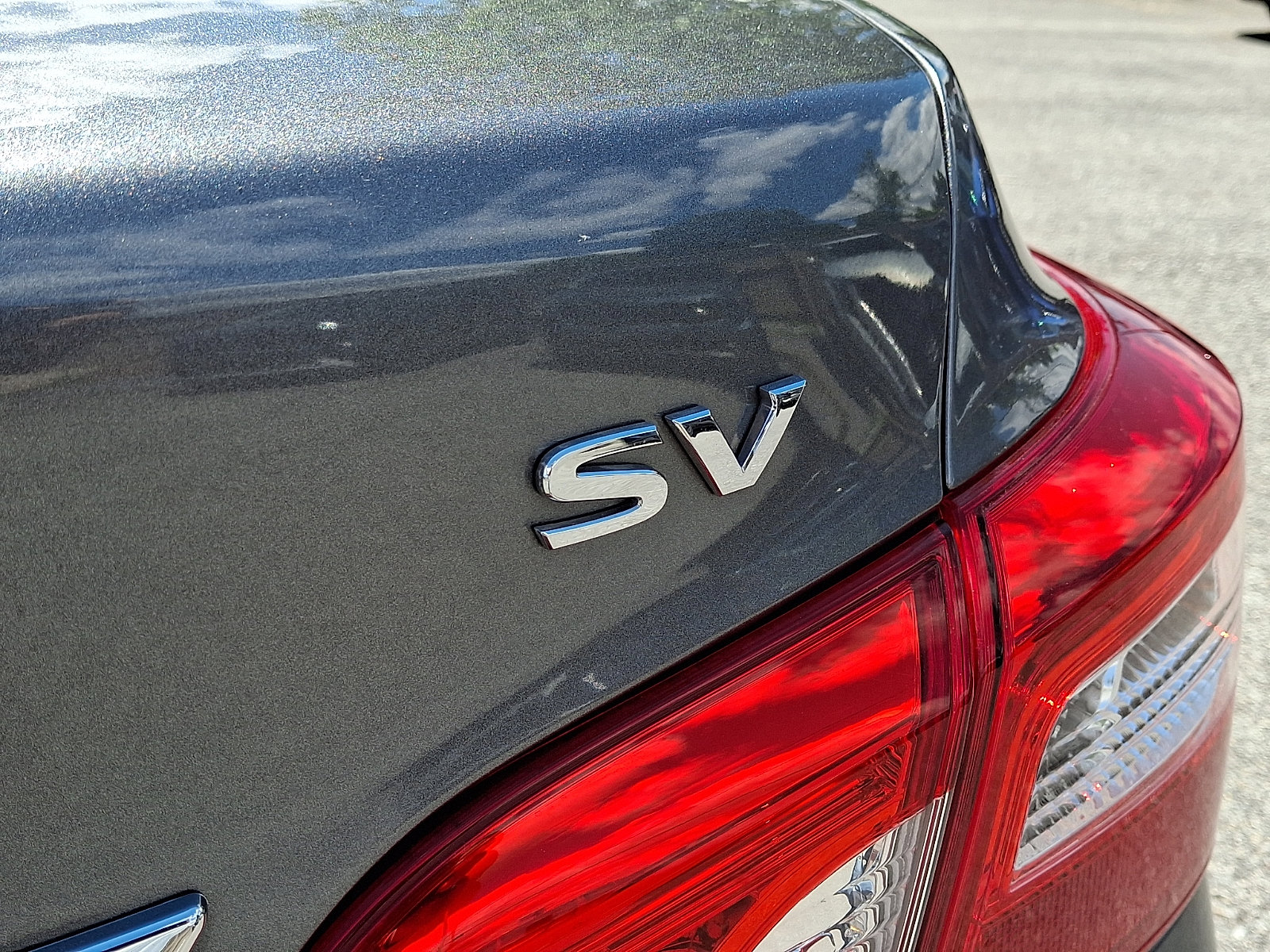 Used 2016 Nissan Sentra SV w/ Driver's Assist Package FWD image 30