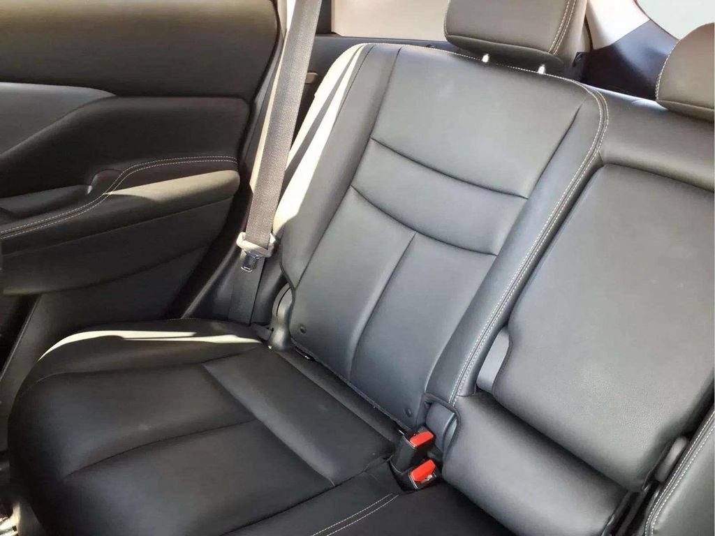 Used 2021 Nissan Murano SV w/ SV Special Edition Package FWD image 16