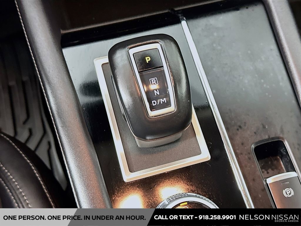 Used 2023 Mitsubishi Outlander SE Black Edition image 17